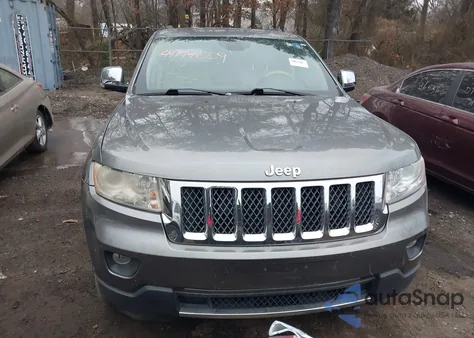 2013 Jeep Grand Cherokee Overland z USA, uszkodzony, nr VIN 1C4RJECG2DC595903